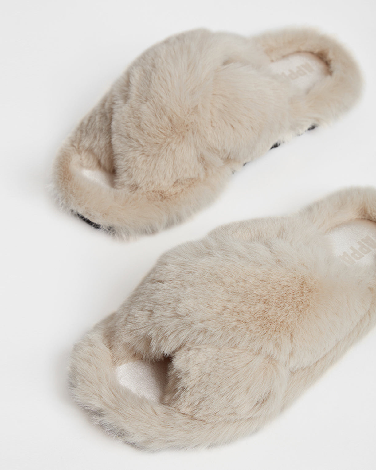 TÅSJÖN slippers, white, S/M - IKEA