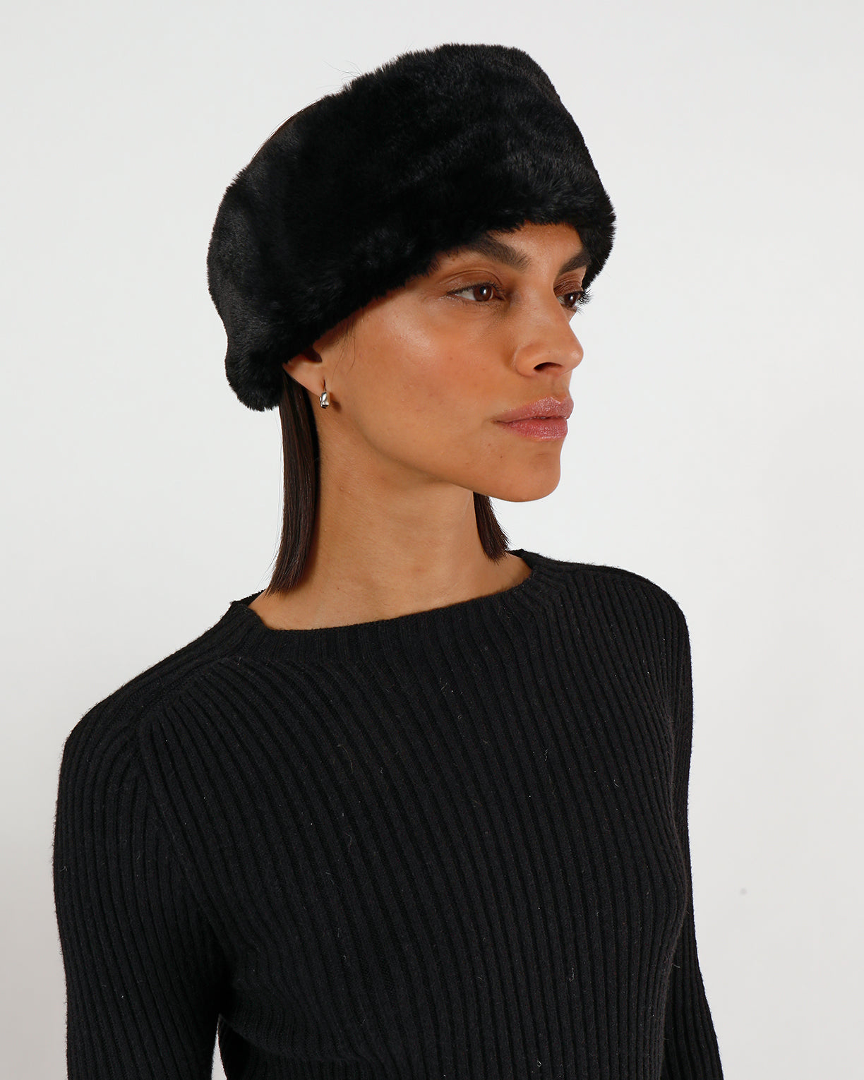 Eleni Noir | Faux Fur Headband – Apparis