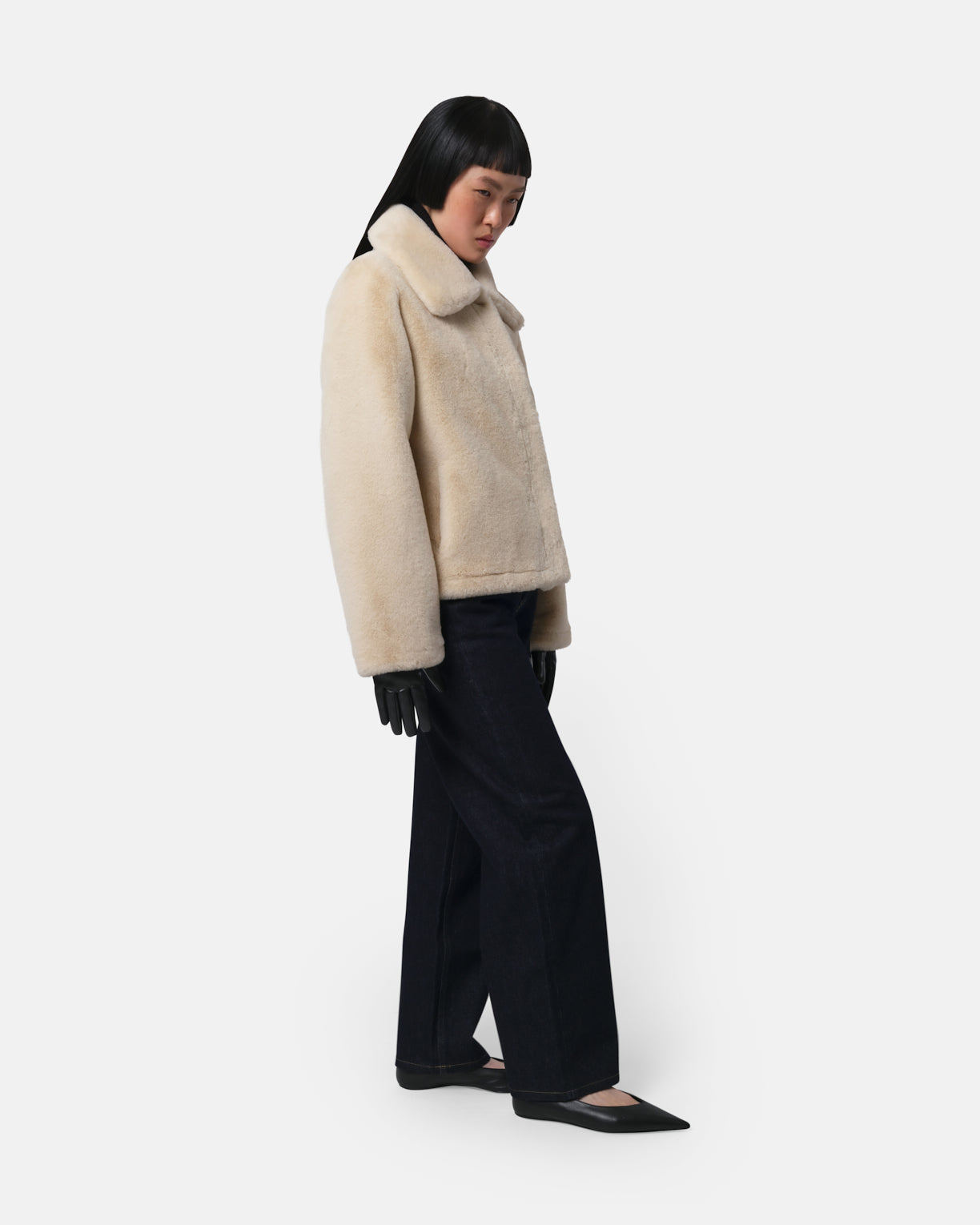 DVF×APPARIS 3ホック　ファーコート　ベージュ DVF×APPARIS 3ホック ファーコート ベージュ - メルカリ