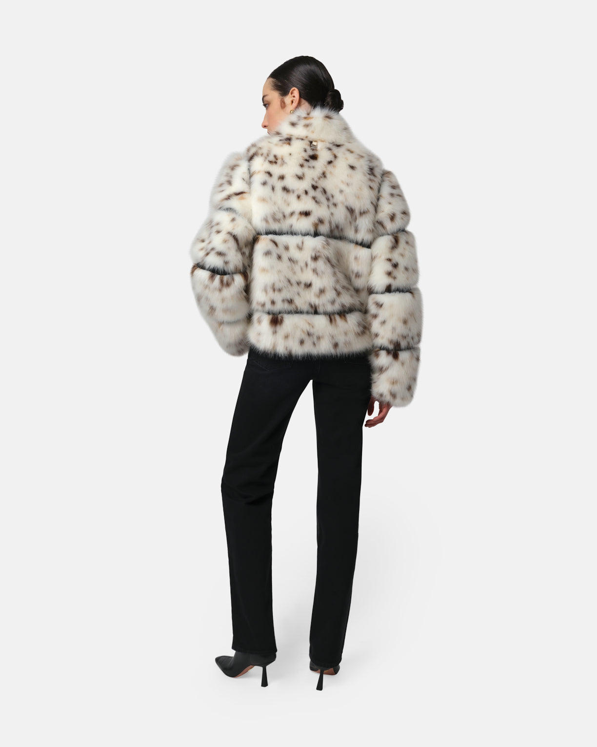Sai Snow Leopard Coat – Apparis
