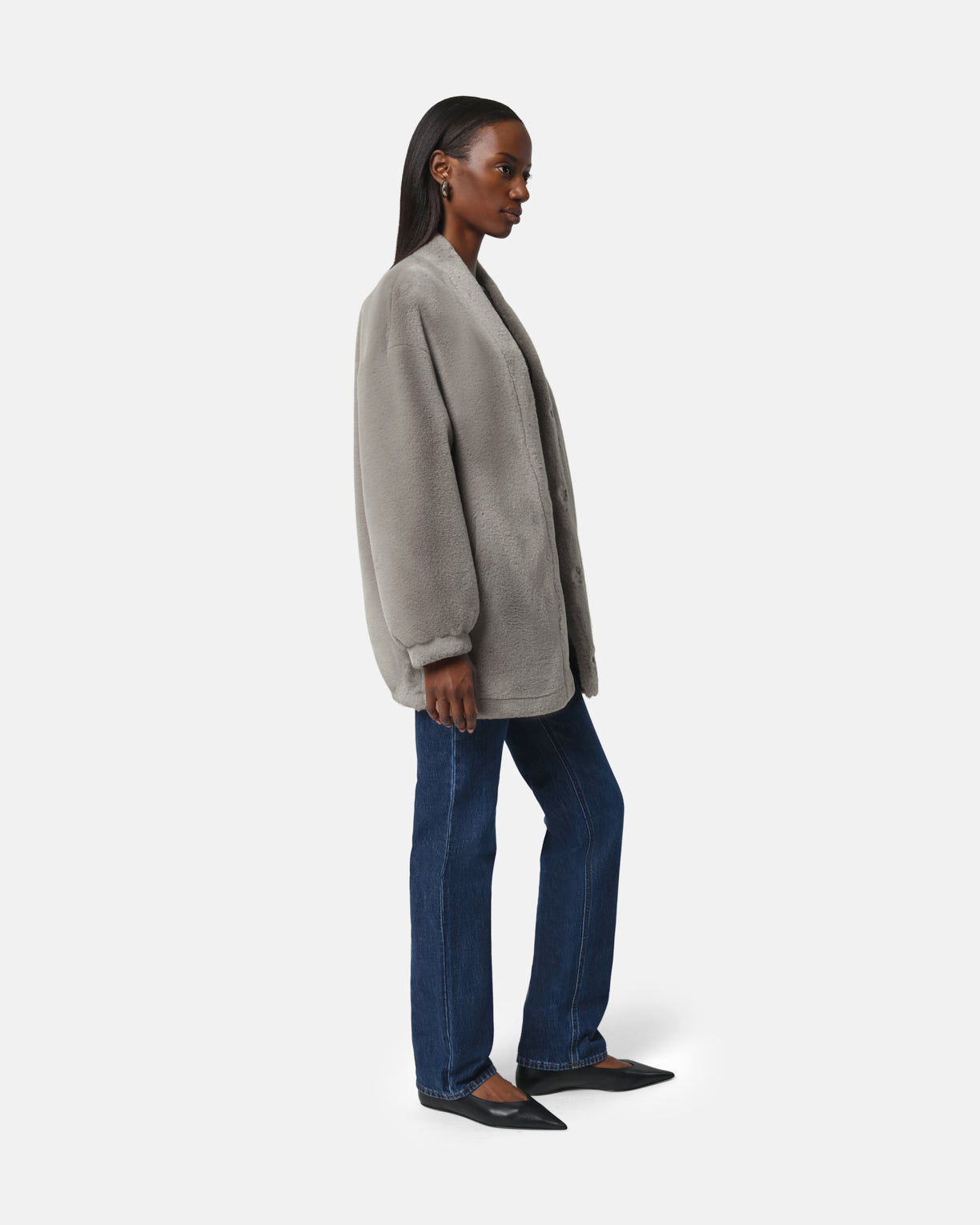 VIEW ALL OUTERWEAR – Apparis