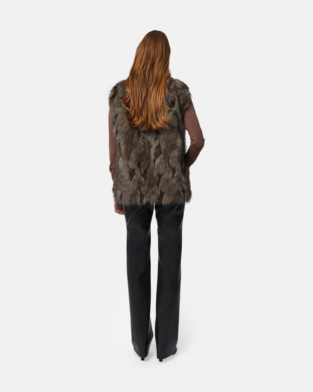 【美中古】COMOLI 22AW DOWN VEST 別注サイズ4 美中古】COMOLI 22AW DOWN VEST サイズ4 - メルカリ